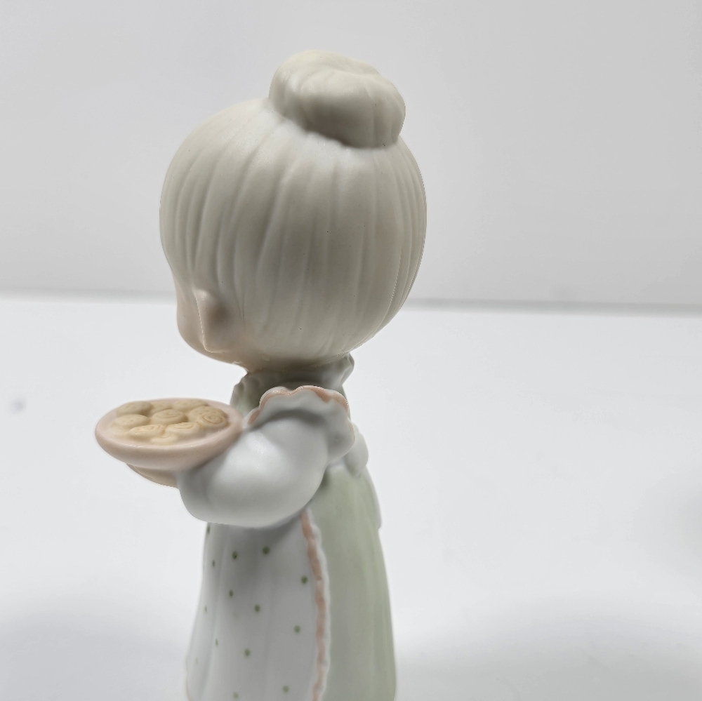 Precious moments figurine may you have the sweetest Christmas 1985 15776 - Picture 4 of 9